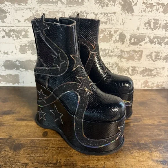 NEW - Dolls Kill - Club Exx - So It Goes Star Platform Shoes - Black - 7m - Picture 4 of 6